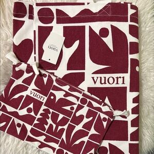 Vuori Limited Edition Strawberry Tote & Pouch Set